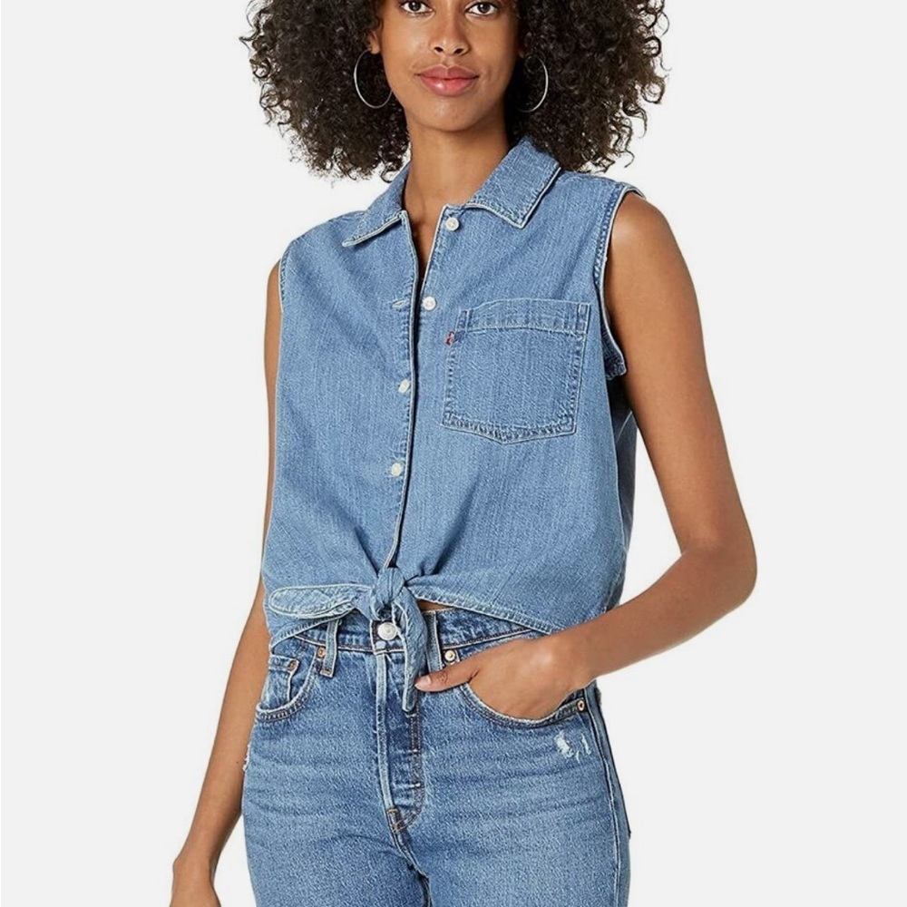 Levi’s Women’s Rumi Denim Button Down Skirt